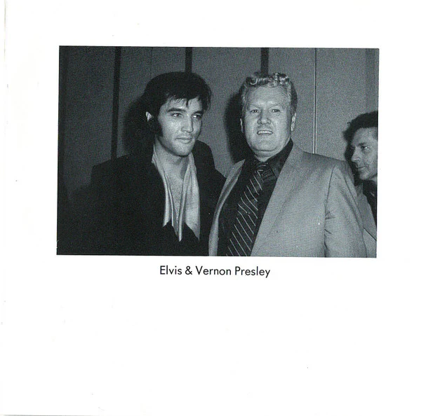 Elvis Presley - Elvis In Person At The International Hotel, Las Vegas, Nevada   (CD) - Image 5