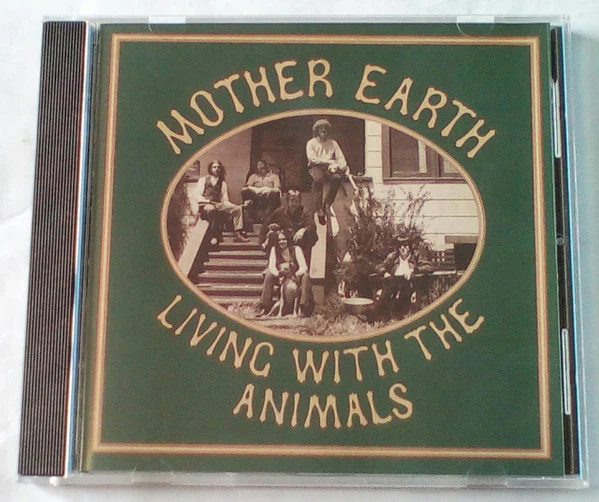 Mother Earth  - Living With The Animals (CD) - Image 4