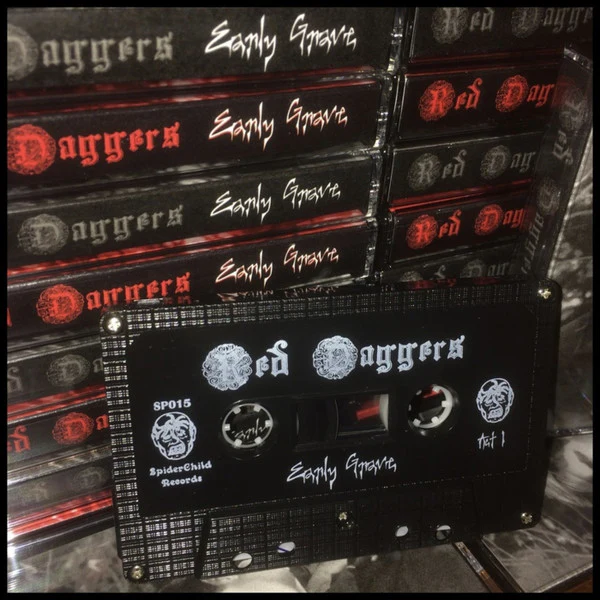 The Red Daggers - Early Grave (Cassette) - Image 2
